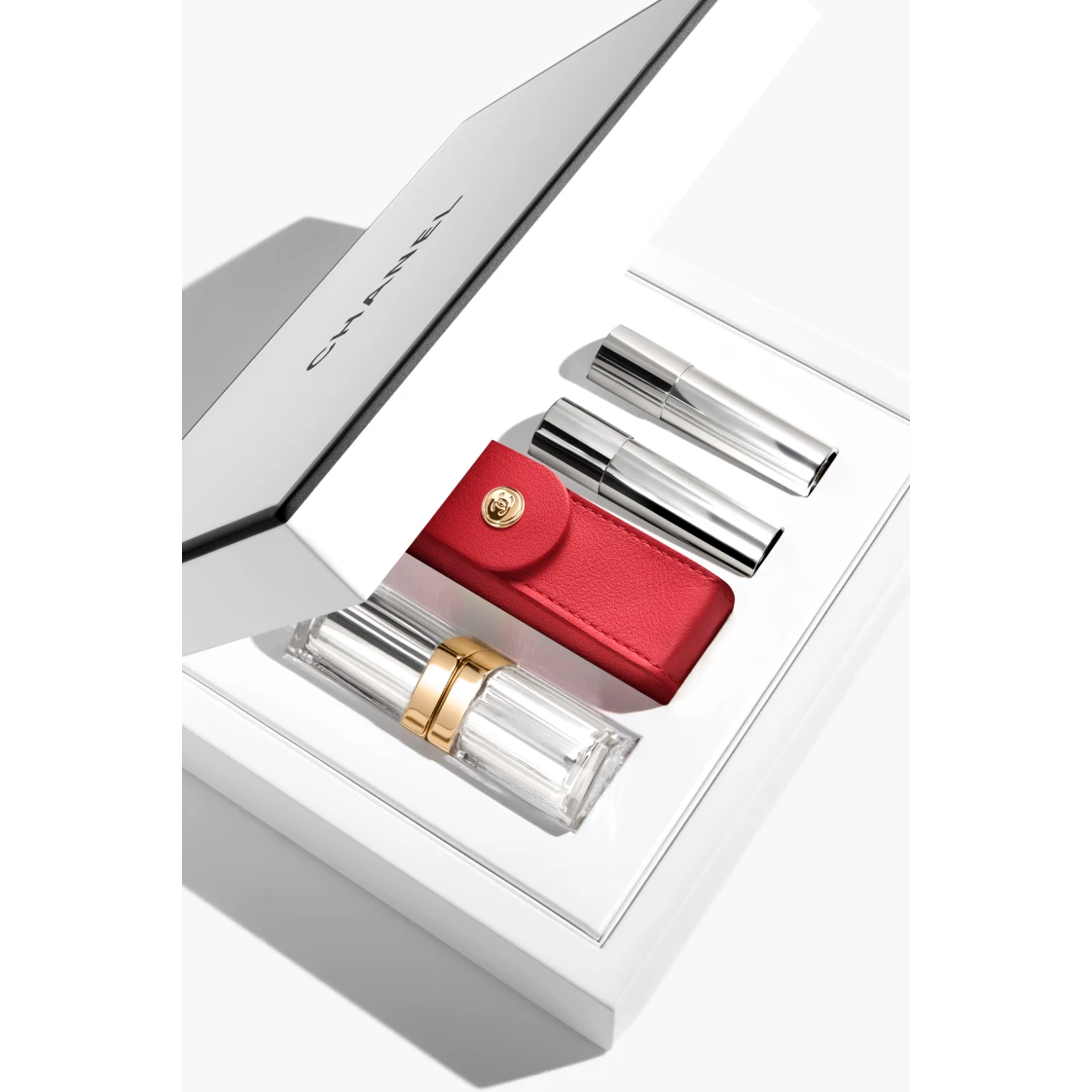 31 LE ROUGE – LE COFFRET | COFFRET ROUGE À LÈVRES ET RECHARGES